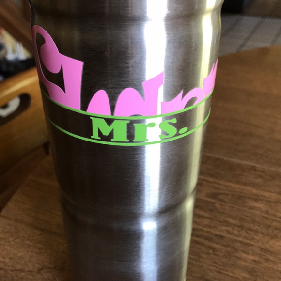 Meet your Posher, Trisha - Picture 1 of 1